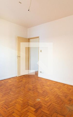 Casa à venda com 180m², 3 quartos e 2 vagas Casa à venda com 180m², 3 quartos e 2 vagasQuarto 3