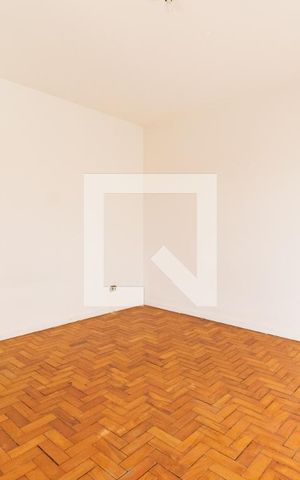 Casa à venda com 180m², 3 quartos e 2 vagas Casa à venda com 180m², 3 quartos e 2 vagasQuarto 1