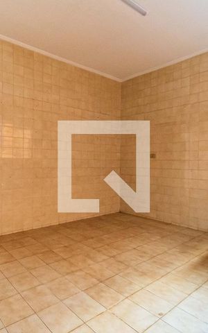Casa à venda com 180m², 3 quartos e 2 vagas Casa à venda com 180m², 3 quartos e 2 vagasCozinha