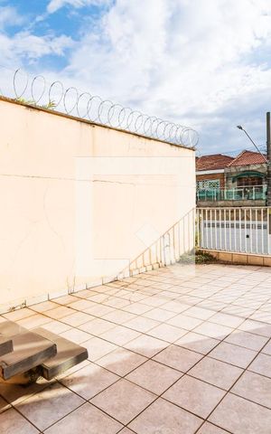 Casa à venda com 180m², 3 quartos e 2 vagas Casa à venda com 180m², 3 quartos e 2 vagasSacada