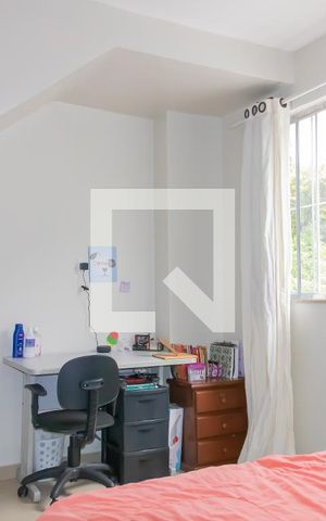 Casa à venda com 215m², 5 quartos e 1 vaga Casa à venda com 215m², 5 quartos e 1 vagaSuíte 1 - 2ª Pavimento