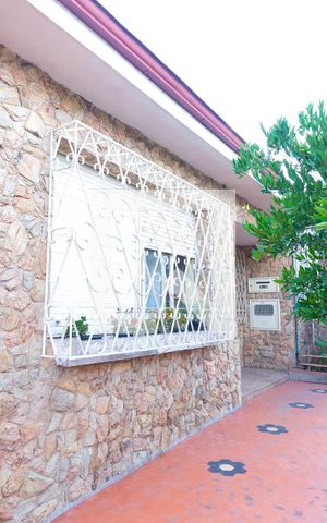 Casa à venda com 280m², 4 quartos e 8 vagasÁrea externa