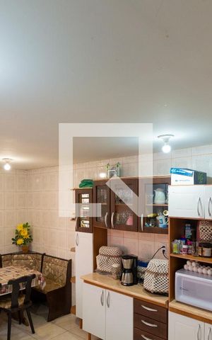 Casa à venda com 280m², 4 quartos e 8 vagasCozinha