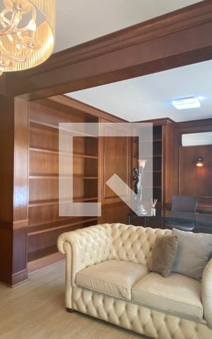 Casa de condomínio à venda com 450m², 4 quartos e 4 vagasEscritório