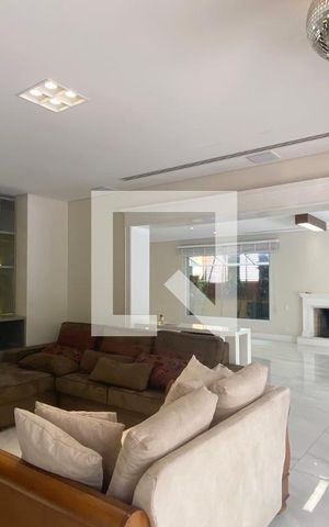 Casa de condomínio à venda com 450m², 4 quartos e 4 vagasSala 2
