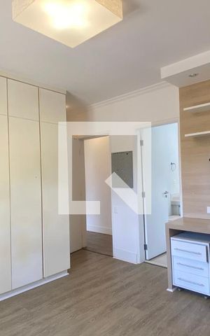 Casa de condomínio à venda com 450m², 4 quartos e 4 vagasSuíte 2