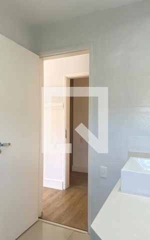 Casa de condomínio à venda com 450m², 4 quartos e 4 vagasBanheiro da Suíte 3