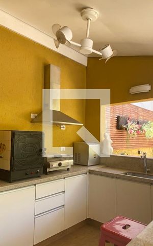 Casa de condomínio à venda com 450m², 4 quartos e 4 vagasChurrasqueira
