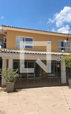 Casa de condomínio à venda com 450m², 4 quartos e 4 vagasPiscina
