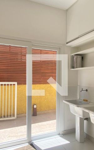 Casa de condomínio à venda com 450m², 4 quartos e 4 vagasÁrea de Serviço