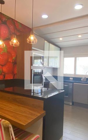 Casa de condomínio à venda com 450m², 4 quartos e 4 vagasCozinha