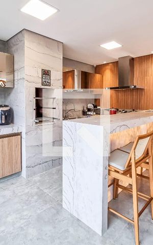 Casa de condomínio à venda com 550m², 6 quartos e 4 vagas Casa de condomínio à venda com 550m², 6 quartos e 4 vagasEspaço Gourmet