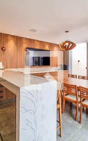 Casa de condomínio à venda com 550m², 6 quartos e 4 vagas Casa de condomínio à venda com 550m², 6 quartos e 4 vagasEspaço Gourmet