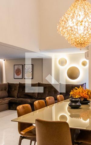 Casa de condomínio à venda com 550m², 6 quartos e 4 vagas Casa de condomínio à venda com 550m², 6 quartos e 4 vagasSala
