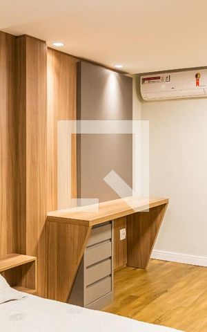 Casa de condomínio à venda com 550m², 6 quartos e 4 vagas Casa de condomínio à venda com 550m², 6 quartos e 4 vagasSuíte 2