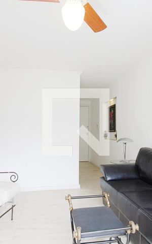 Apartamento à venda com 80m², 3 quartos e 1 vaga Apartamento à venda com 80m², 3 quartos e 1 vagaSala