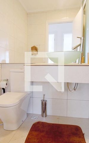 Apartamento à venda com 80m², 3 quartos e 1 vaga Apartamento à venda com 80m², 3 quartos e 1 vagaBanheiro