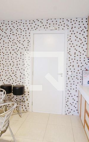 Apartamento à venda com 80m², 3 quartos e 1 vaga Apartamento à venda com 80m², 3 quartos e 1 vagaCopa