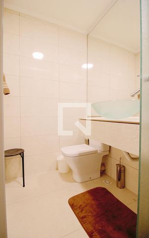 Apartamento à venda com 80m², 3 quartos e 1 vaga Apartamento à venda com 80m², 3 quartos e 1 vagaBanheiro