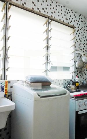 Apartamento à venda com 80m², 3 quartos e 1 vaga Apartamento à venda com 80m², 3 quartos e 1 vagaCozinha e Área de Serviço