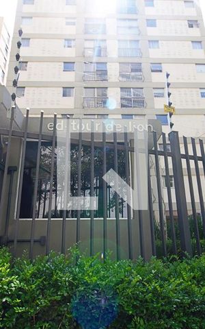Apartamento à venda com 80m², 3 quartos e 1 vaga Apartamento à venda com 80m², 3 quartos e 1 vagaFachada e portaria