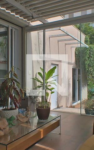 Casa à venda com 189m², 2 quartos e 4 vagas Casa à venda com 189m², 2 quartos e 4 vagasSala 2
