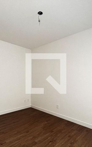 Apartamento para alugar com 66m², 2 quartos e 1 vagaSuíte
