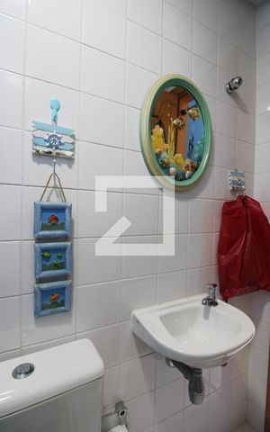 Apartamento à venda com 101m², 3 quartos e 2 vagasBanheiro da Dependência