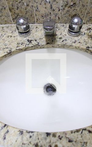 Apartamento à venda com 101m², 3 quartos e 2 vagasBanheiro da Suíte 01