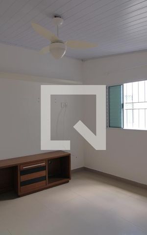 Casa para alugar com 110m², 2 quartos e 1 vagaQuarto 2