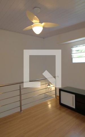 Casa para alugar com 110m², 2 quartos e 1 vagaSala
