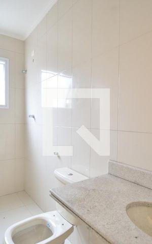 Casa à venda com 130m², 3 quartos e 2 vagasBanheiro Social