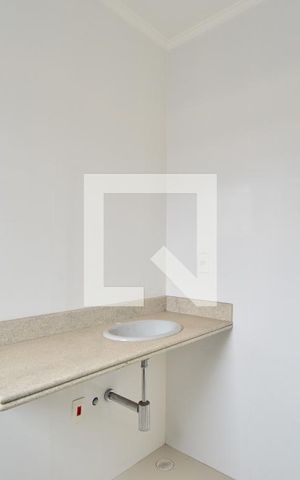 Casa à venda com 130m², 3 quartos e 2 vagasBanheiro da Suíte