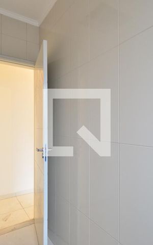 Casa à venda com 130m², 3 quartos e 2 vagasBanheiro Social