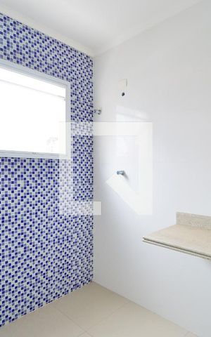 Casa à venda com 130m², 3 quartos e 2 vagasBanheiro da Suíte