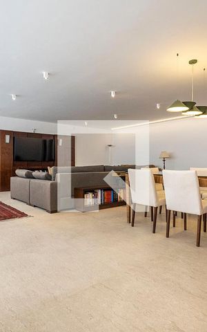 Apartamento à venda com 226m², 3 quartos e sem vaga Apartamento à venda com 226m², 3 quartos e sem vagaSala