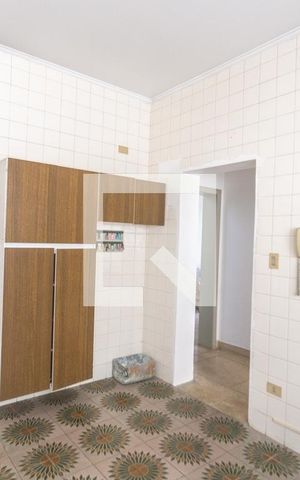 Casa à venda com 400m², 4 quartos e 2 vagas Casa à venda com 400m², 4 quartos e 2 vagasCozinha