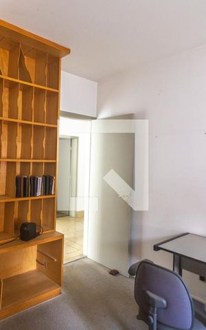 Casa à venda com 400m², 4 quartos e 2 vagas Casa à venda com 400m², 4 quartos e 2 vagasQuarto 1