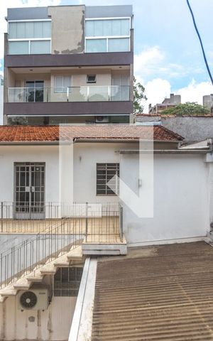 Casa à venda com 400m², 4 quartos e 2 vagas Casa à venda com 400m², 4 quartos e 2 vagasVista quarto 1