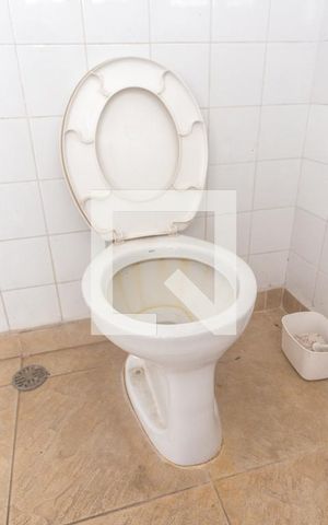 Casa à venda com 400m², 4 quartos e 2 vagas Casa à venda com 400m², 4 quartos e 2 vagasVaso