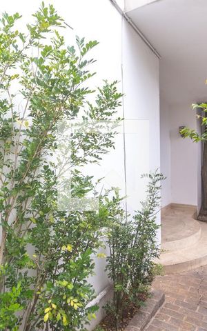 Casa à venda com 400m², 4 quartos e 2 vagas Casa à venda com 400m², 4 quartos e 2 vagasQuintal
