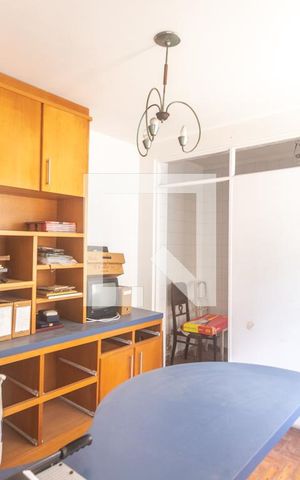 Casa à venda com 400m², 4 quartos e 2 vagas Casa à venda com 400m², 4 quartos e 2 vagasCozinha