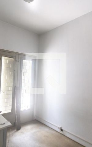 Casa à venda com 400m², 4 quartos e 2 vagas Casa à venda com 400m², 4 quartos e 2 vagasSala de TV