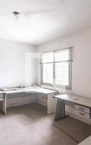 Casa à venda com 400m², 4 quartos e 2 vagas Casa à venda com 400m², 4 quartos e 2 vagasQuarto 3