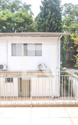 Casa à venda com 400m², 4 quartos e 2 vagas Casa à venda com 400m², 4 quartos e 2 vagasVista quarto - edícula