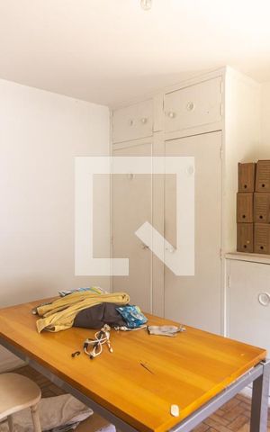 Casa à venda com 400m², 4 quartos e 2 vagas Casa à venda com 400m², 4 quartos e 2 vagasQuarto -edícula
