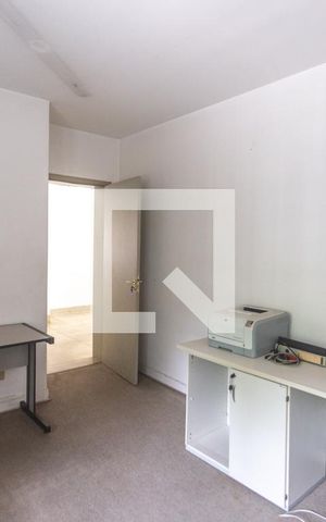 Casa à venda com 400m², 4 quartos e 2 vagas Casa à venda com 400m², 4 quartos e 2 vagasQuarto 3