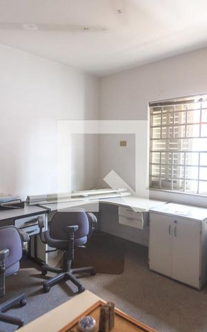 Casa à venda com 400m², 4 quartos e 2 vagas Casa à venda com 400m², 4 quartos e 2 vagasQuarto 1