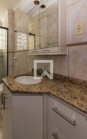Apartamento à venda com 88m², 3 quartos e 1 vaga Apartamento à venda com 88m², 3 quartos e 1 vagaBanheiro