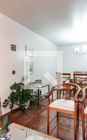 Apartamento à venda com 117m², 3 quartos e 1 vaga Apartamento à venda com 117m², 3 quartos e 1 vagaSala